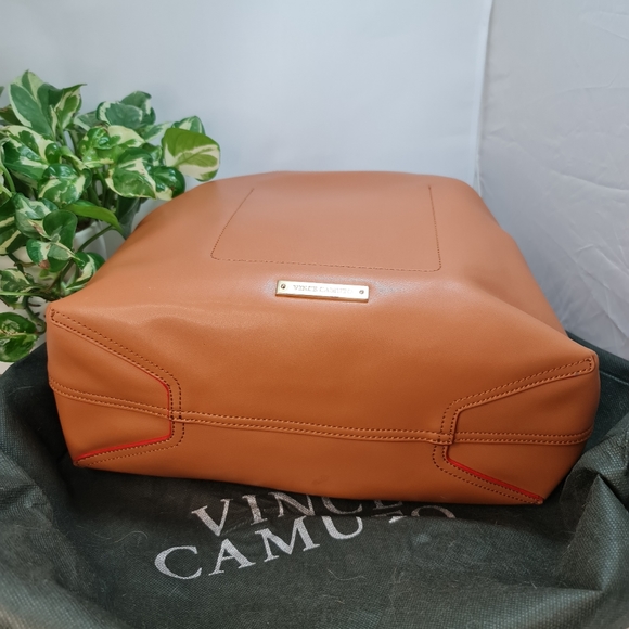 ★MOVING SALE★ Vince Camuto 'Leila' oversized drawstring bucket tote in Bourbon - Picture 3 of 9